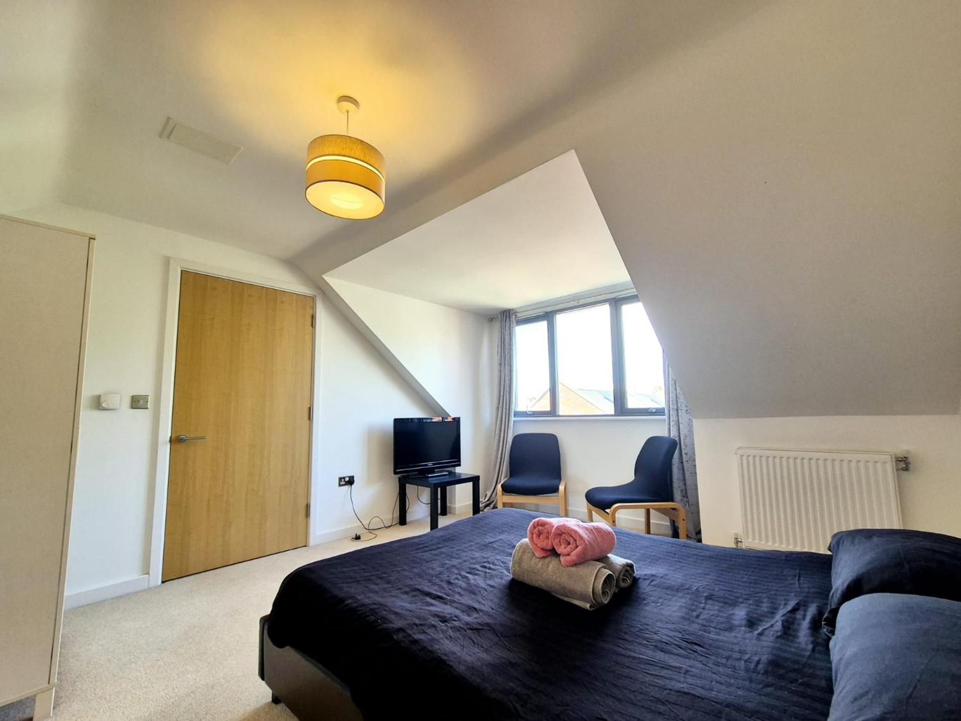 Explore London: 2 Bedroom House In Wood Green Kültér fotó