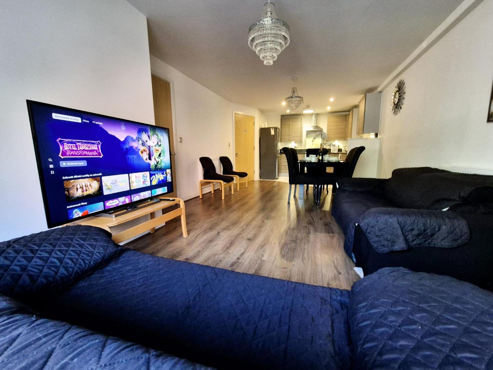 Explore London: 2 Bedroom House In Wood Green Kültér fotó